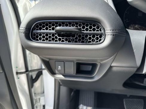 New 2026 Honda HR-V LX image 29