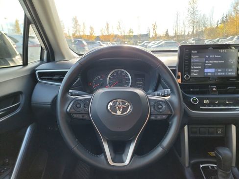 Used 2022 Toyota Corolla Cross LE image 14