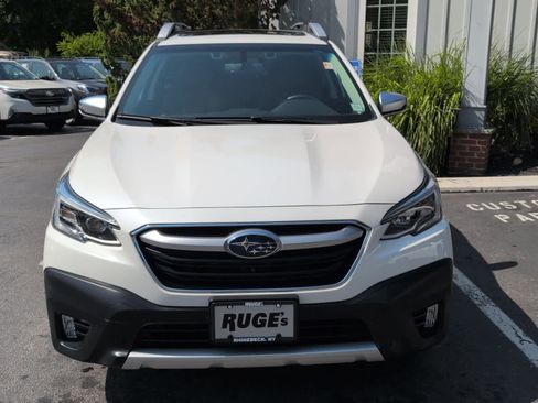 Used 2022 Subaru Outback Touring image 2