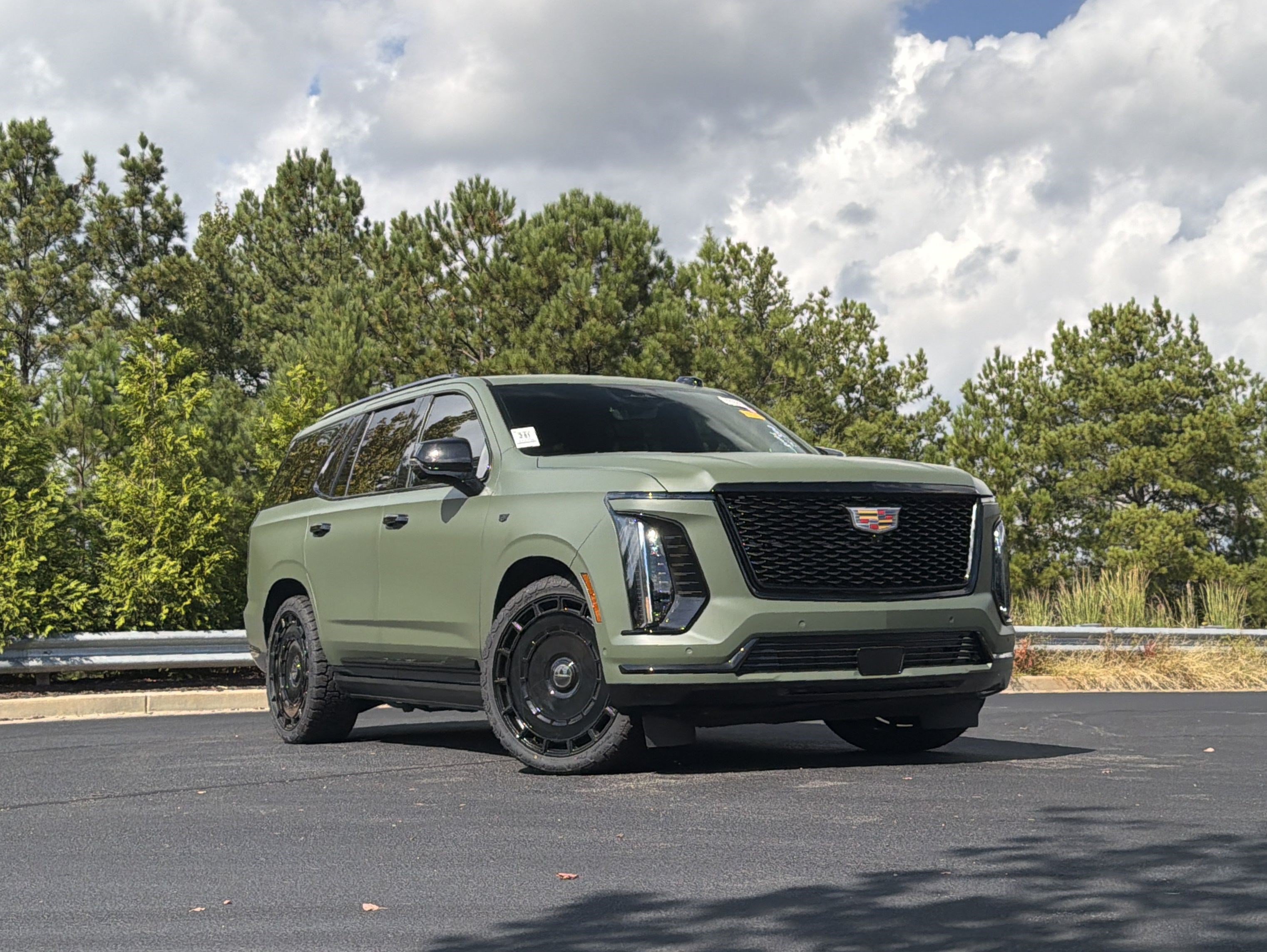 Used 2026 Cadillac Escalade Platinum Sport AWD/4WD image 2