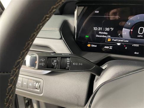 New 2026 GMC Acadia AT4 w/ Luxury Package image 8