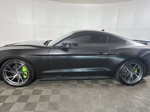 Used 2022 Ford Mustang GT Premium w/ Equipment Group 401A RWD image 5