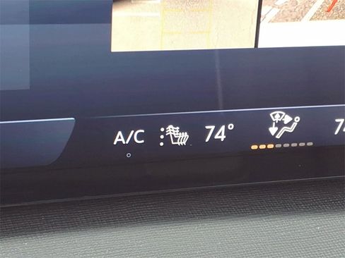 Used 2025 Buick Enclave Sport Touring image 29