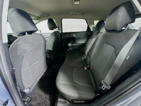 Used 2025 Kia Sportage LX FWD image 25