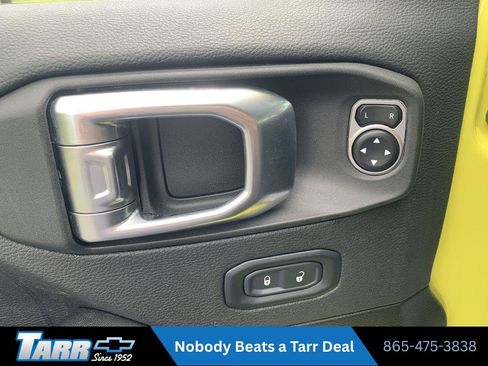 Used 2024 Jeep Wrangler Unlimited Sahara AWD/4WD image 14