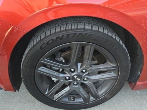 Certified 2021 Kia Forte GT-Line image 9