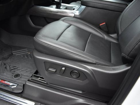 Certified 2024 Chevrolet Silverado 1500 LTZ image 7