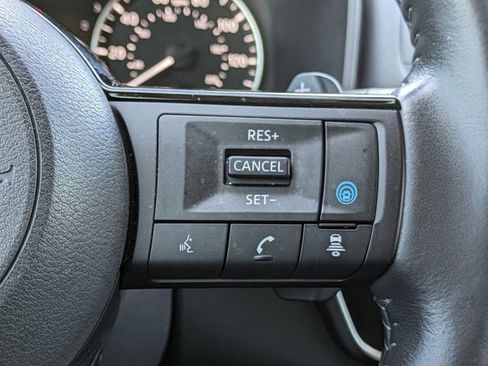 Used 2023 Nissan Rogue SV w/ SV Premium B Package image 30