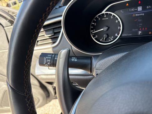 Used 2023 Nissan Maxima SR w/ Sport Mat Group image 33