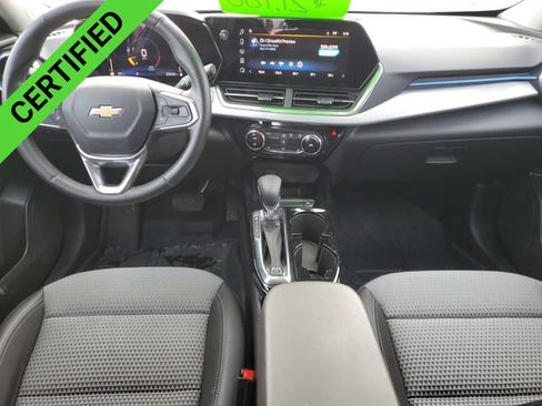 Certified 2024 Chevrolet Trax LT w/ Driver Confidence Package image 20