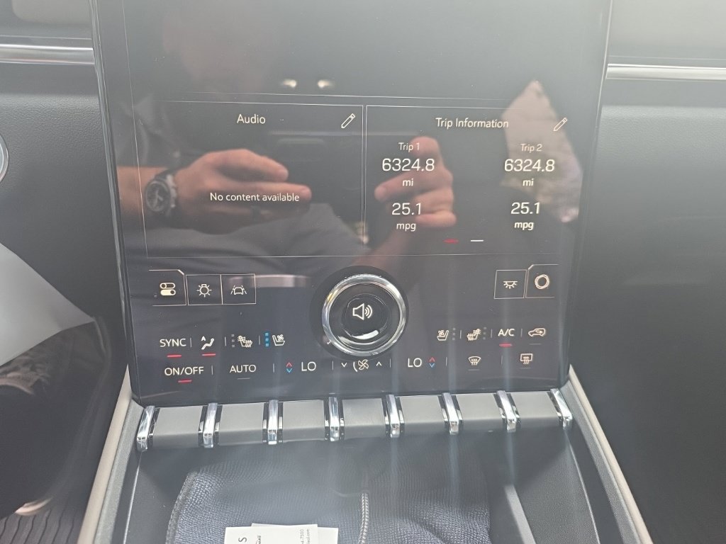 Certified 2026 GMC Terrain Elevation w/ Elevation Premium Package AWD/4WD image 15