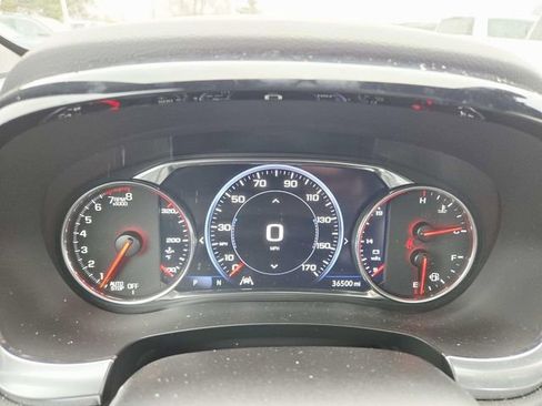 Used 2023 Chevrolet Traverse Premier image 21