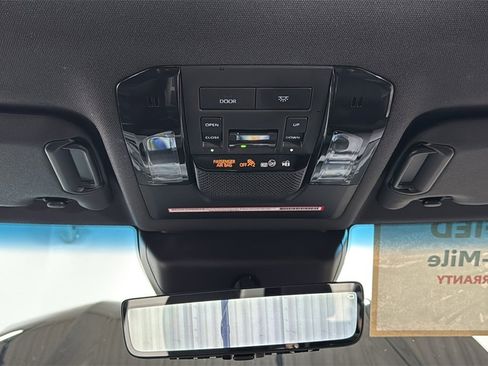 Used 2024 Toyota Land Cruiser Base image 11