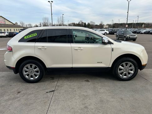 Used 2008 Lincoln MKX FWD image 4