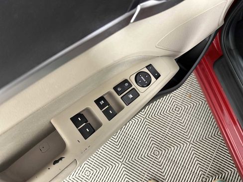 Used 2020 Hyundai Elantra SEL w/ Cargo Package (C1) FWD image 16