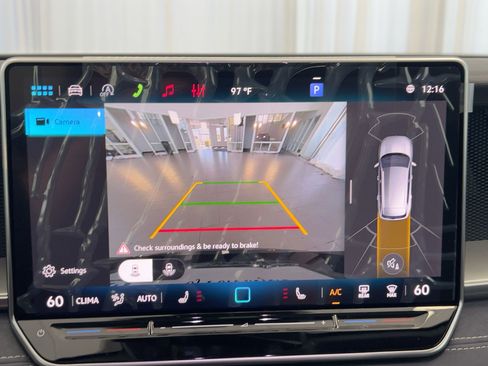 New 2026 Volkswagen Tiguan SE image 25