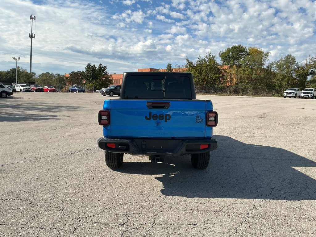 Used 2024 Jeep Gladiator Sport AWD/4WD image 6