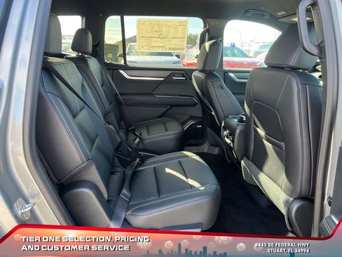 New 2026 GMC Acadia Elevation w/ Elevation Premium Package image 17