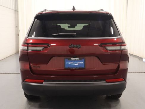 New 2026 Jeep Grand Cherokee L 4WD image 8