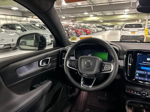 Certified 2023 Volvo C40 P8 Recharge Ultimate AWD/4WD image 24