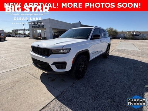 Used 2025 Jeep Grand Cherokee Altitude image 1