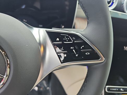 New 2026 Mercedes-Benz GLC 300 image 19