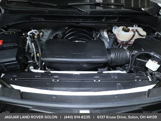 Used 2025 Cadillac Escalade Premium Luxury AWD/4WD image 40