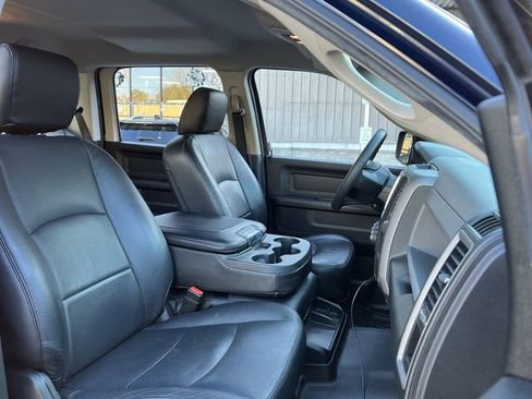 Used 2018 RAM 1500 Express w/ Express Value Package image 28