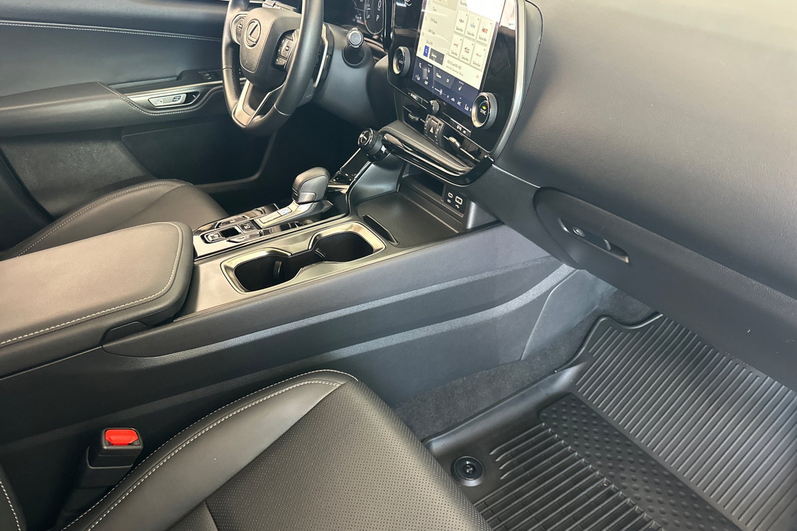 Certified 2024 Lexus NX 250 FWD image 13