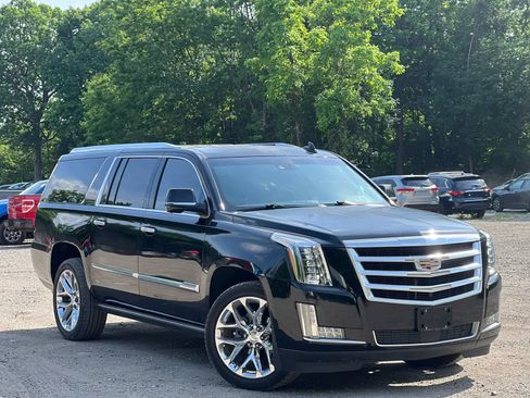 Used 2016 Cadillac Escalade ESV Premium AWD/4WD image 8