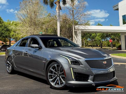 Used 2019 Cadillac CTS V w/ Luxury Package image 73