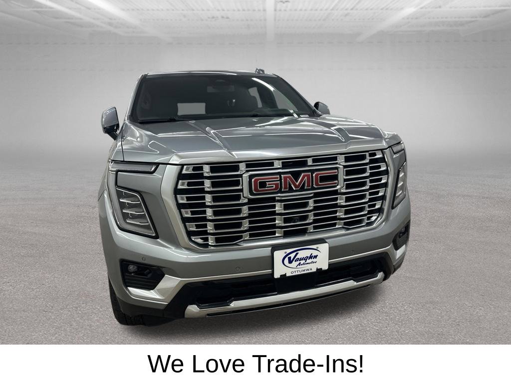 Used 2025 GMC Yukon XL Denali AWD/4WD image 3