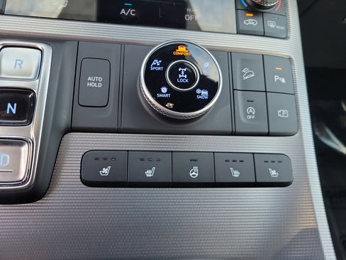 Used 2023 Hyundai Palisade Calligraphy image 22