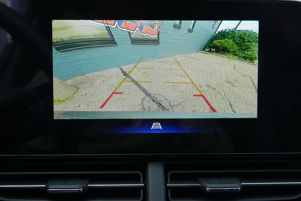 New 2026 Chevrolet Trax RS w/ Sunroof Package FWD image 26
