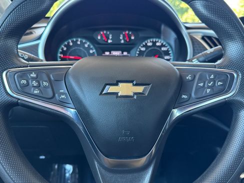 Used 2023 Chevrolet Malibu LT FWD image 33