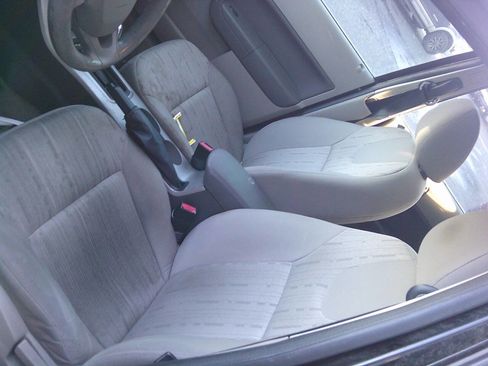 Used 2009 Ford Focus SE image 12