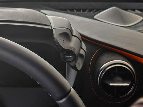 New 2026 McLaren 750S image 28