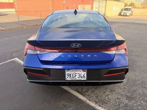 Used 2024 Hyundai Elantra SEL FWD image 15