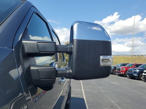 Certified 2023 Ford F250 Platinum image 4