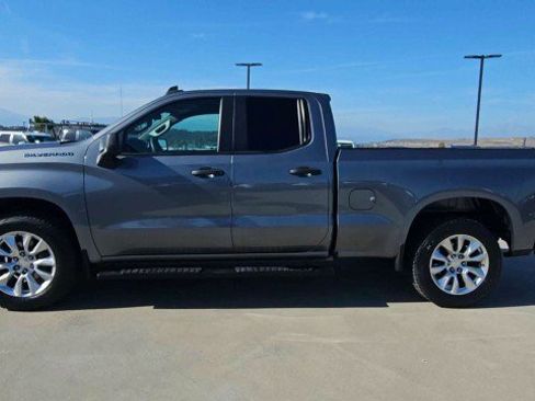 Used 2020 Chevrolet Silverado 1500 Custom w/ Custom Value Package RWD image 5