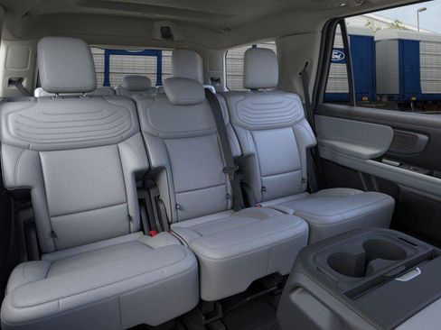 New 2026 Ford Expedition Platinum AWD/4WD image 11