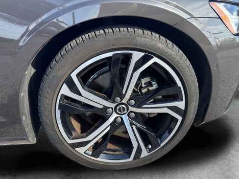 Used 2024 Volvo S60 B5 Plus w/ Protection Package Premier AWD/4WD image 40