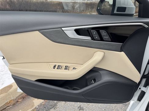 Used 2021 Audi A4 2.0T Premium w/ Convenience Package image 12