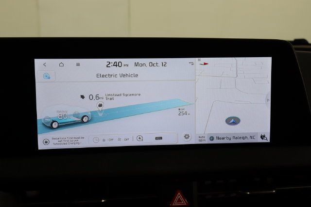 Used 2022 Kia EV6 Wind w/ Wind Technology Package AWD/4WD image 32