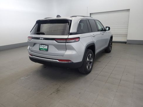 Used 2022 Jeep Grand Cherokee Limited 4xe w/ Luxury Tech Group II image 9