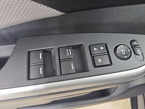 Used 2016 Honda CR-V Touring image 33