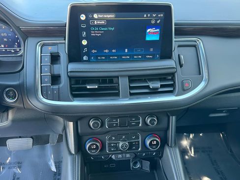 Used 2022 Chevrolet Suburban Z71 AWD/4WD image 26