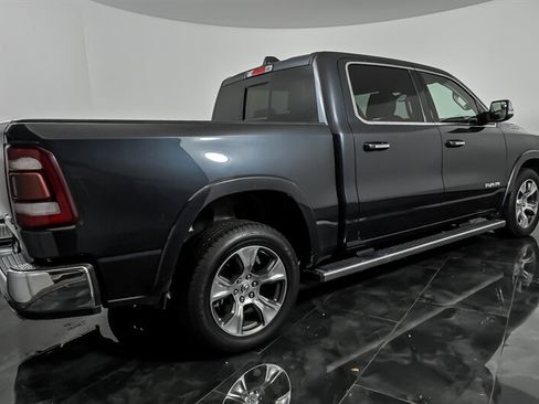 Used 2019 RAM 1500 Laramie AWD/4WD image 8