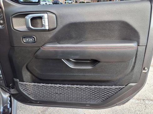 Used 2022 Jeep Wrangler Unlimited Rubicon w/ Cold Weather Group image 14