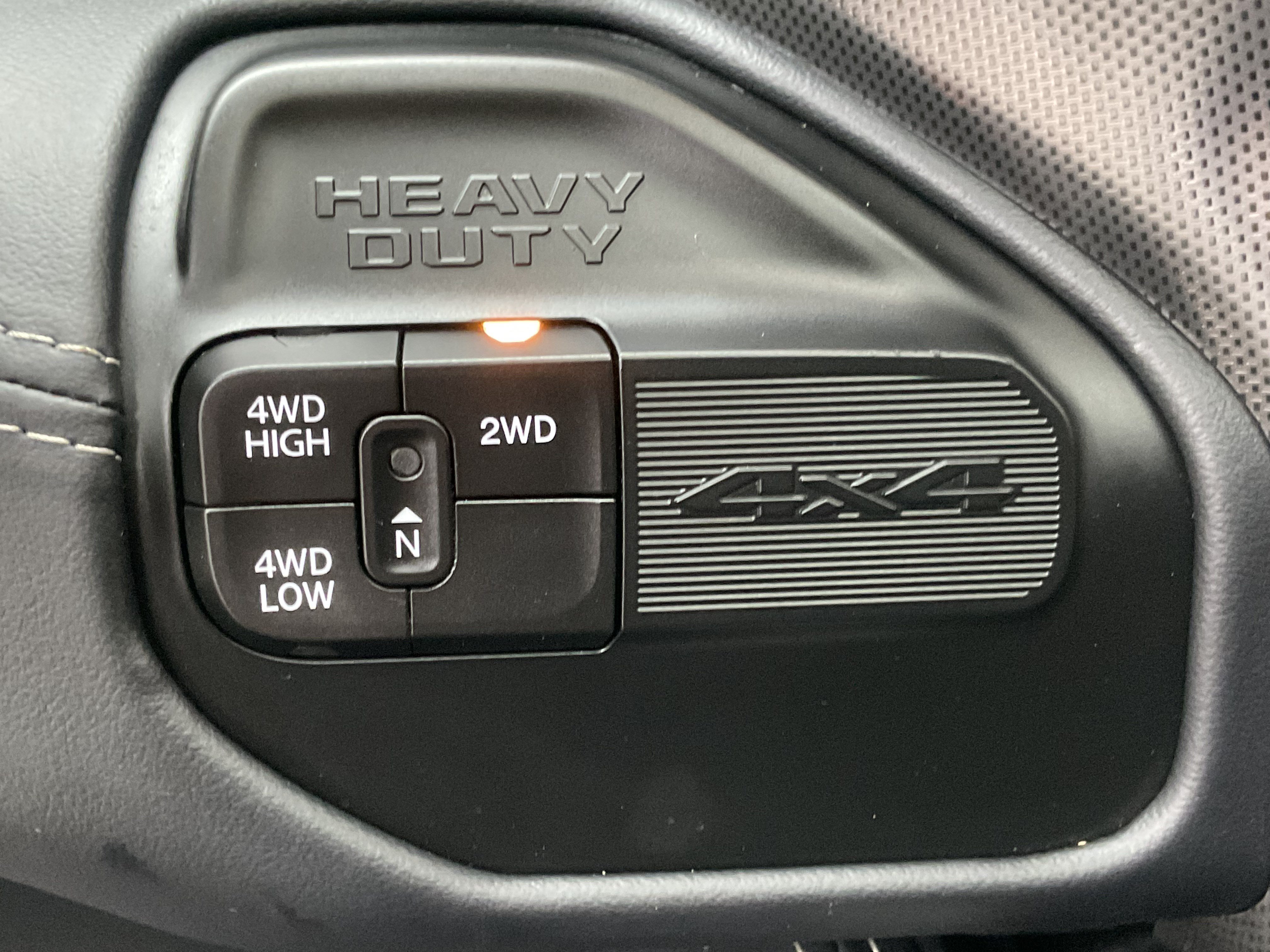 Used 2024 RAM 2500 Limited AWD/4WD image 37